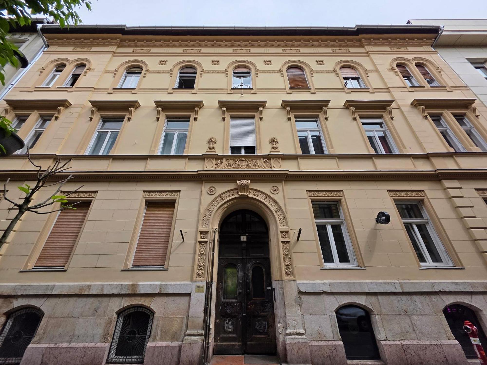 K5 - The Happy Home In The Nightlife Zone Budapeste Exterior foto